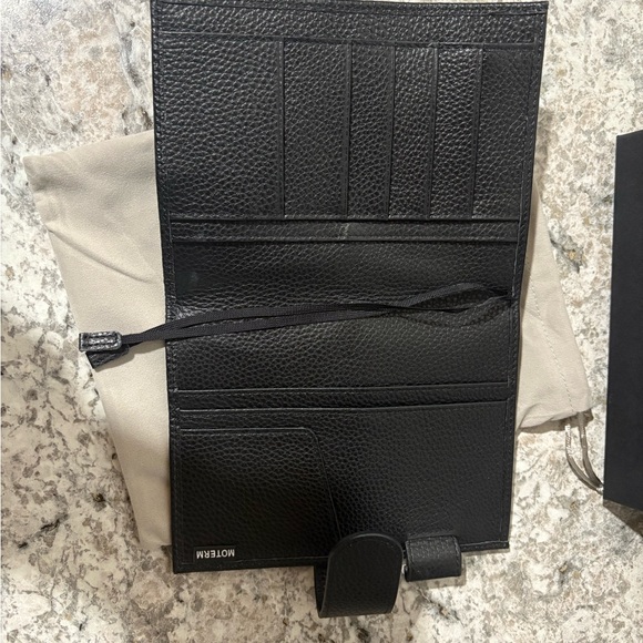 Moterm a6 leather cover - Picture 2 of 4